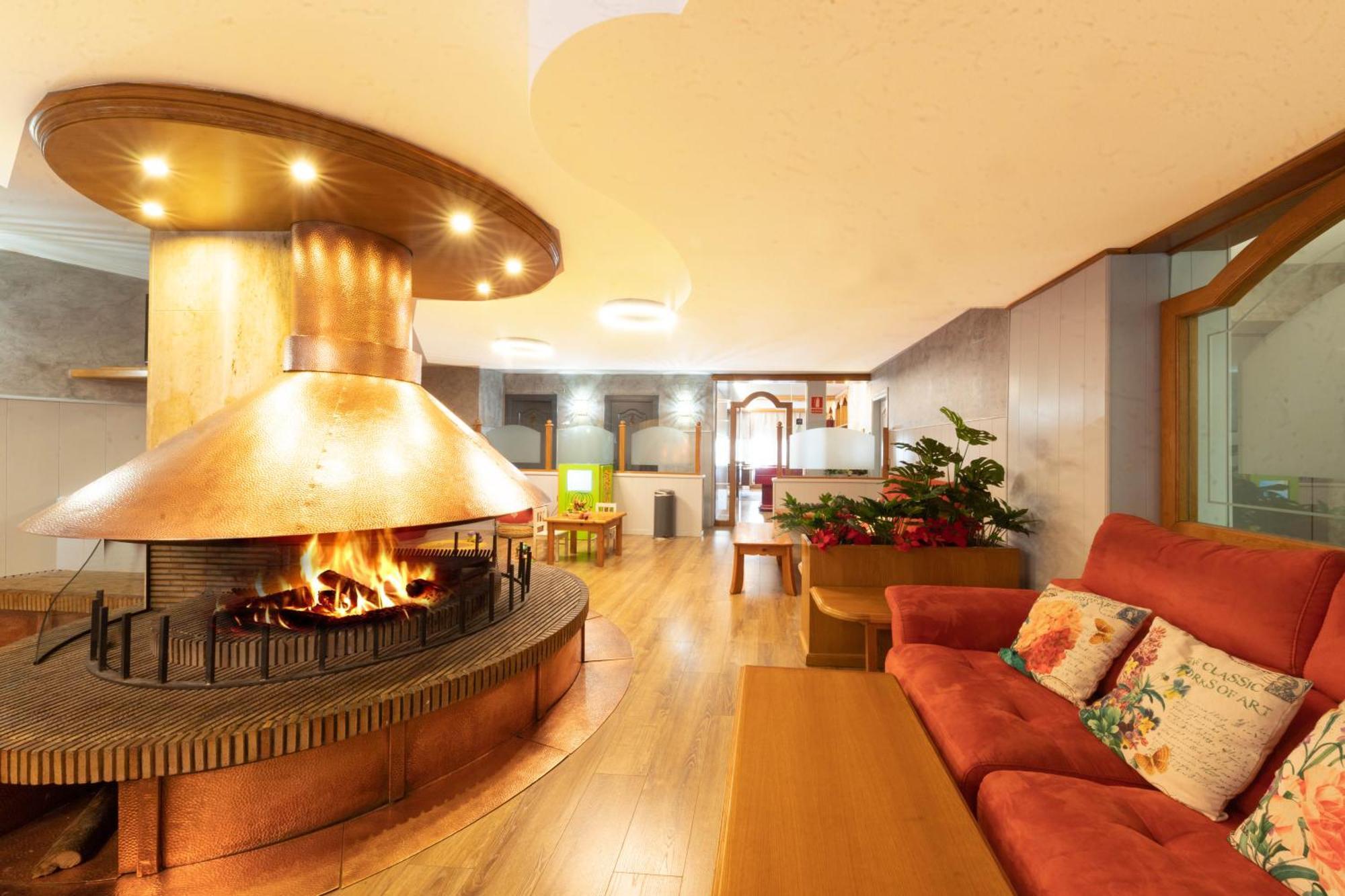 Hotel Guillem & Spa انكامب المظهر الخارجي الصورة